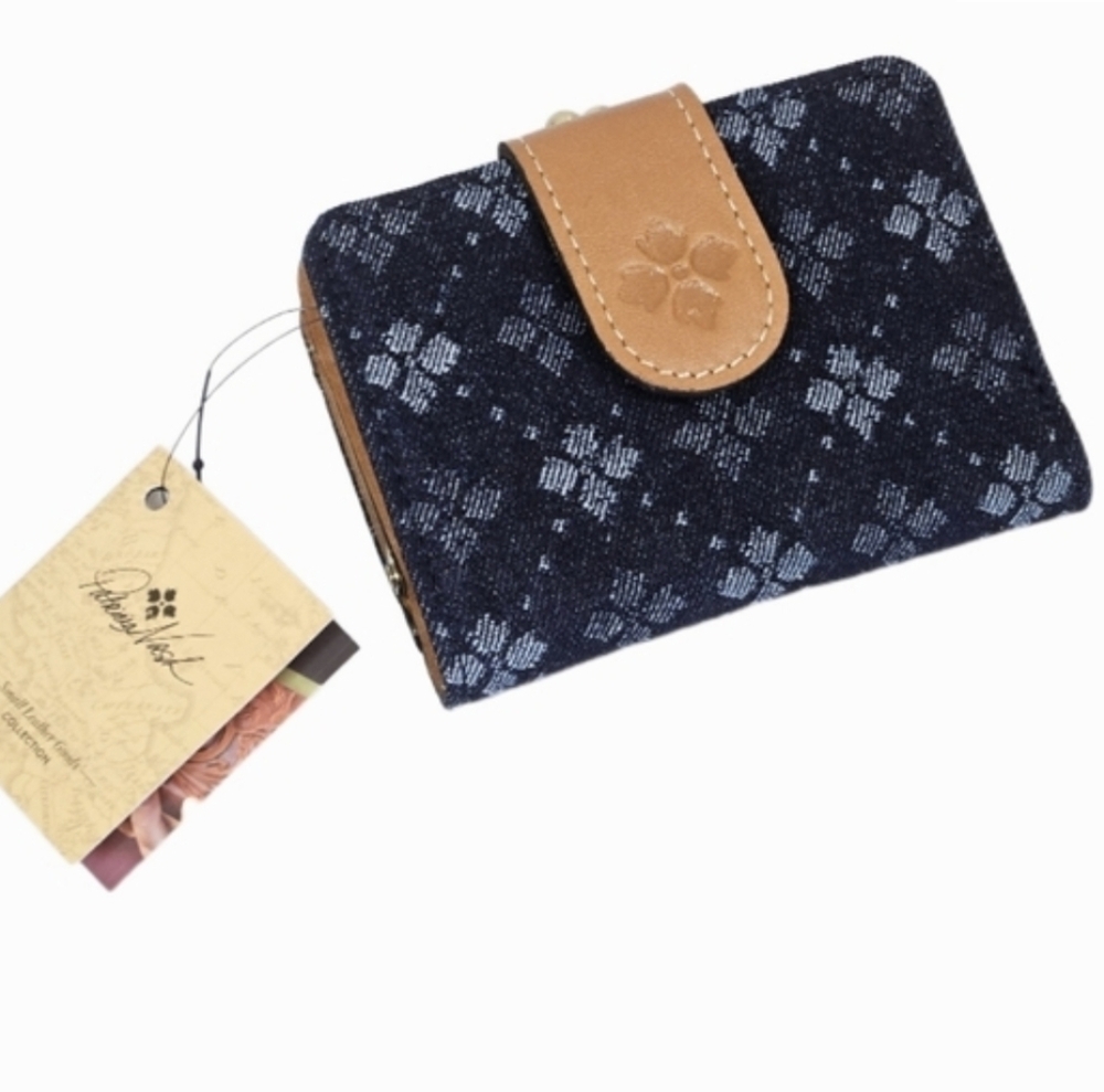 Patricia Nash Denim Iberia Wallet NWT - Picture 4 of 9